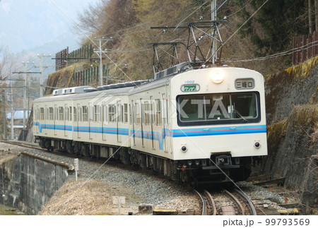 秩父鉄道 武州日野ー三峰口 秩父鉄道 1000系 1002F編成 秩父鉄道 武州日野ー三峰口 秩父鉄道 1000系 1002F編成 99793569