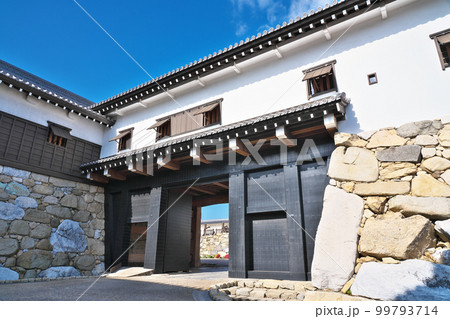 【今治城 (鉄御門)】 愛媛県今治市通町 99793714