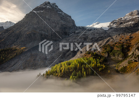 Italian Dolomites, Stelvio pass landscape in south Tyrol, Northern Italy Italian Dolomites, Stelvio pass landscape in south Tyrol, Northern Italy 99795147