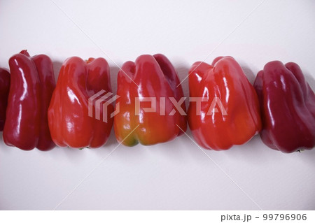 赤ピーマン 99796906