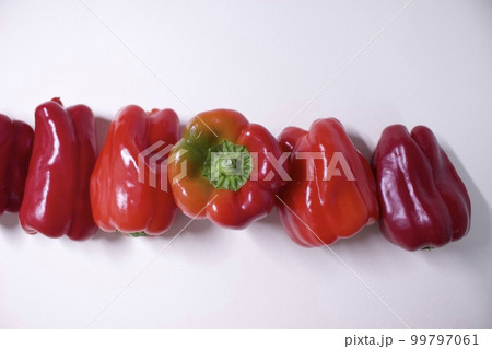 赤ピーマン 99797061