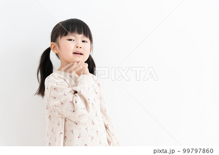 考える子供 考える子供 99797860