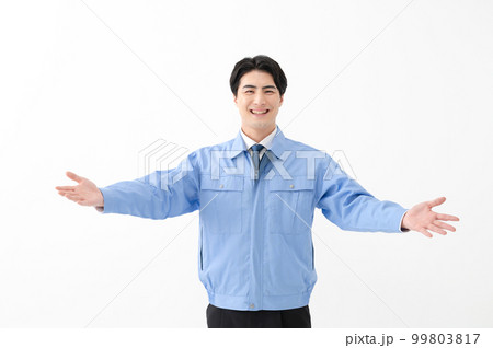 作業着の男性　歓迎 99803817