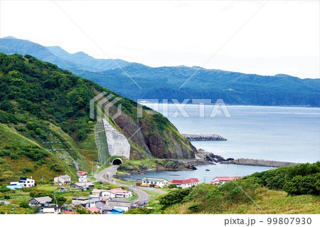 積丹半島の風景 積丹町の町並み 積丹半島の風景 積丹町の町並み 99807930