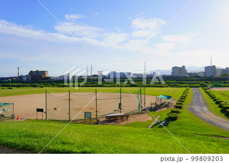 河川敷の野球場 河川敷の野球場 99809203