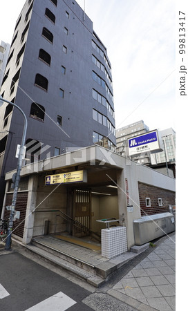 大阪メトロ四つ橋線、長堀鶴見緑地線の四ツ橋駅の4号出入口 大阪メトロ四つ橋線、長堀鶴見緑地線の四ツ橋駅の4号出入口 99813417