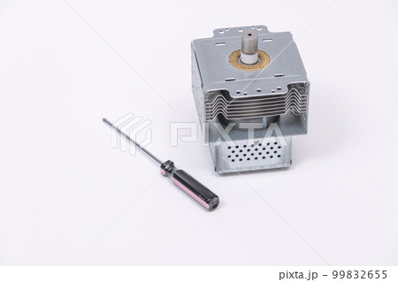 【マグネトロンとドライバー】 99832655