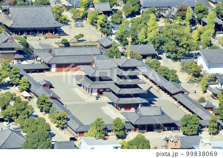 大阪府 四天王寺の俯瞰 大阪府 四天王寺の俯瞰 99838069