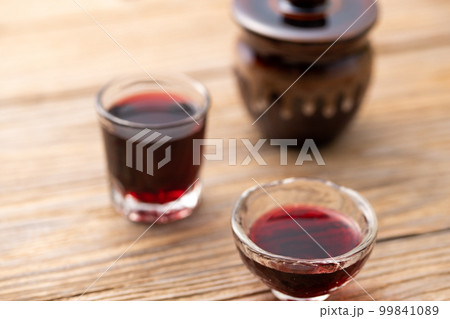 韓国伝統のお酒 覆盆子(ボクブンジャ)という果実酒 韓国伝統のお酒 覆盆子(ボクブンジャ)という果実酒 99841089