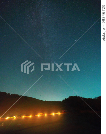 白馬岩岳マウンテンリゾート　キャンプサイトと銀河とアンドロメダ星雲 99846729