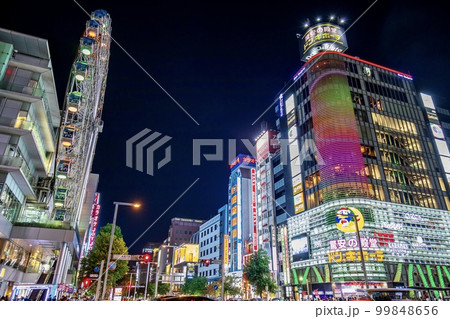 名古屋市 栄の繁華街の夜景 名古屋市 栄の繁華街の夜景 99848656