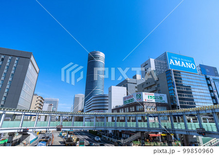 日本の横浜都市景観 相鉄新横浜線・東急新横浜線開業(3月)で利便性が向上する新横浜駅前などを望む 日本の横浜都市景観 相鉄新横浜線・東急新横浜線開業(3月)で利便性が向上する新横浜駅前などを望む 99850960