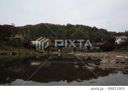 愛知県 豊田市 足助町 香嵐渓 紅葉 もみじ 紅葉狩り 愛知県 豊田市 足助町 香嵐渓 紅葉 もみじ 紅葉狩り 99851903