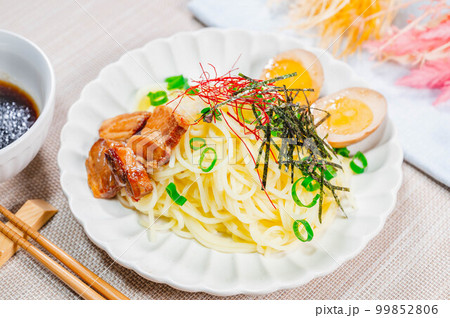米粉中華風麺のつけ麺 99852806