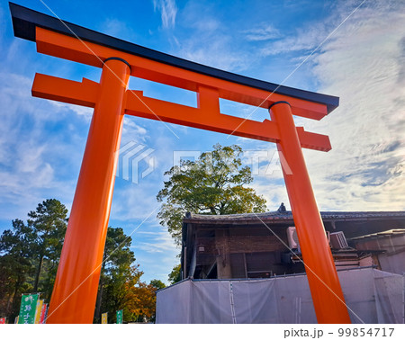 京都 上賀茂神社の大鳥居01 99854717