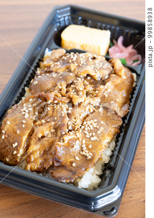 美味しい牛カルビ重弁当（焼肉弁当） 99858938
