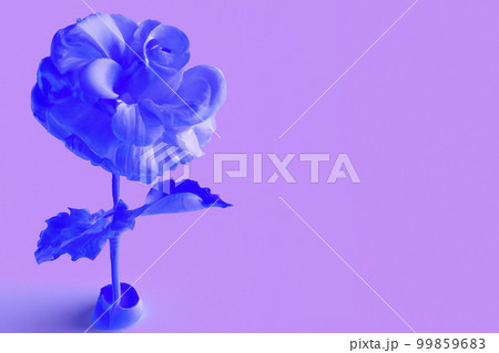 青い薔薇と紫のバック 99859683