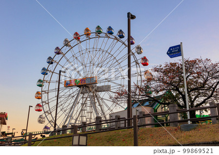 東京　荒川区　あらかわ遊園　（夕暮れ） 99869521
