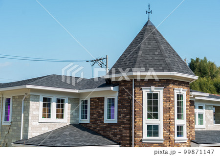 オシャレな外観の家 99871147