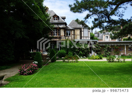 エトルタのアルセール・ルパンの家 99875473