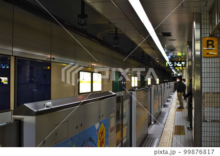 駅の情景 駅の情景 99876817