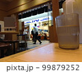 駅中の飲食店から 99879252