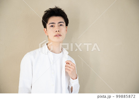 美容やファッションに使いやすい男子のポートレート 美容やファッションに使いやすい男子のポートレート 99885872