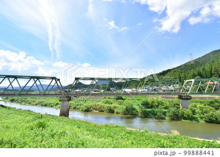 松浦川 JR唐津線 国道203号 久保橋 唐津市相知町相知風景 松浦川 JR唐津線 国道203号 久保橋 唐津市相知町相知風景 99888441
