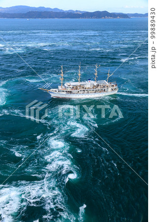 徳島_鳴門の渦潮の絶景 徳島_鳴門の渦潮の絶景 99889430