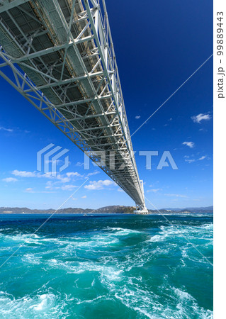 徳島_鳴門の渦潮の絶景 徳島_鳴門の渦潮の絶景 99889443