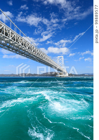 徳島_鳴門の渦潮の絶景 徳島_鳴門の渦潮の絶景 99889577