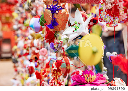 つるし飾り・つるし雛 99891390