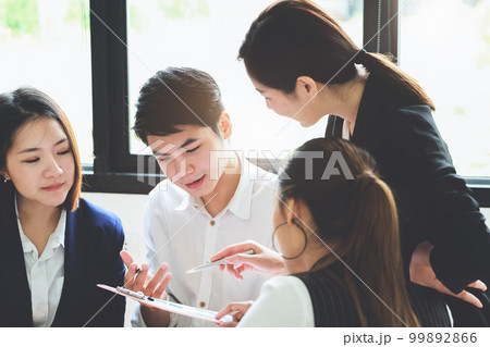 Start-up Business, a team of young entrepreneurs working together to increase profits into the company to increase business potential. Start-up Business, a team of young entrepreneurs working together to increase profits into the company to increase business potential. 99892866