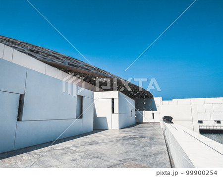 Exterior of the Louvre Museum in Abu Dhabi, United Arab emirates 99900254