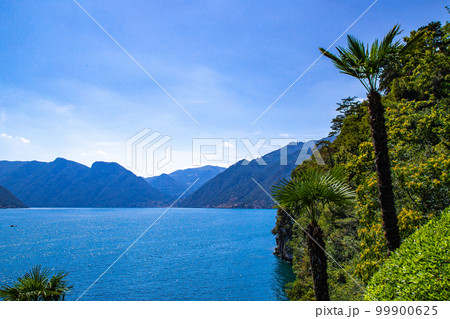 View of Villa del Balbianello overlooking Lake Como in Lenno, Lombardy, Italy 99900625