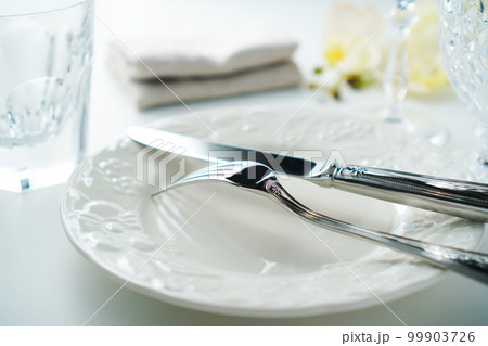 テーブルセッティング(イメージ) 99903726