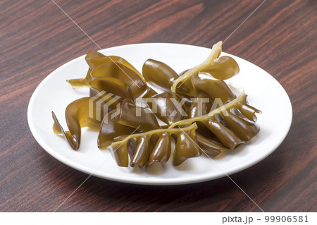 めかぶ　海藻　和布蕪　めひび　わかめ　健康食材　スーパーフード　イメージ素材 99906581