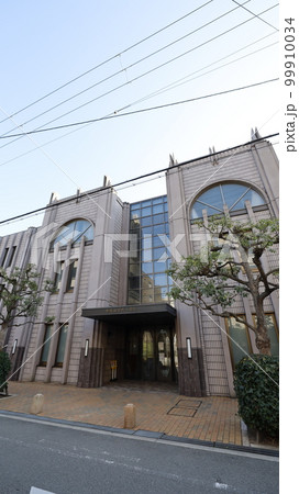 帝塚山学院小学校(大阪市)の建物と入口 帝塚山学院小学校(大阪市)の建物と入口 99910034