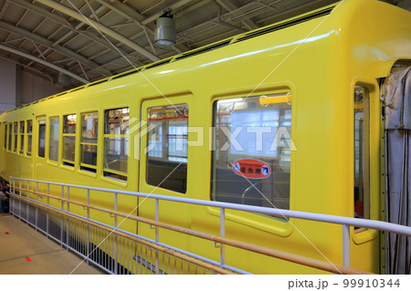 黄色い地下鉄電車（レトロでんしゃ館　愛知県 日進市） 99910344