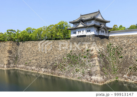 大阪市中央区 大阪城の外堀と千貫櫓 大阪市中央区 大阪城の外堀と千貫櫓 99913147