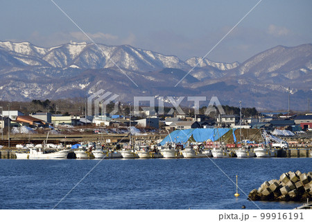 早春の北海道森町砂原漁港の風景を撮影 早春の北海道森町砂原漁港の風景を撮影 99916191