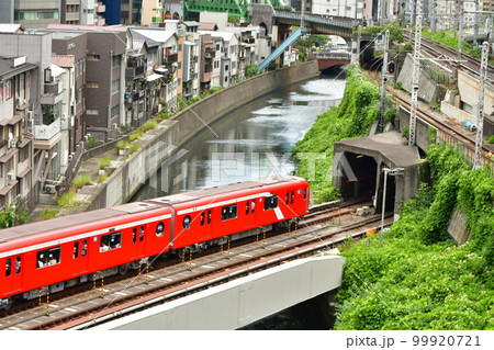 お茶の水　丸の内線　神田川 99920721