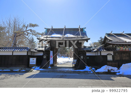 3月の上杉伯爵邸 99922795