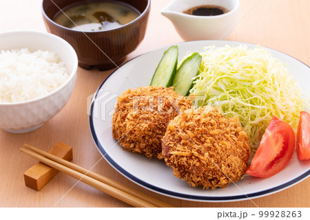 メンチカツ定食 99928263