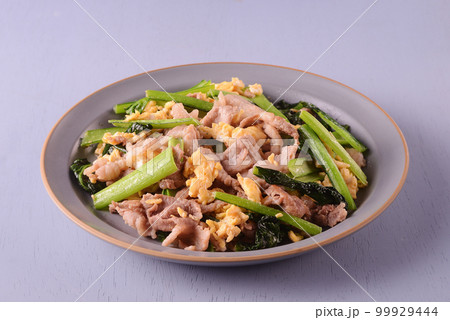 豚肉と小松菜の中華風卵炒め 豚肉と小松菜の中華風卵炒め 99929444