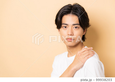 若い男性のビューティ 若い男性のビューティ 99938203