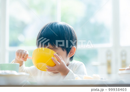 家族の食卓　　 99938403