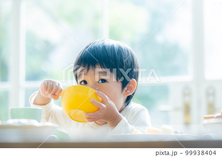 家族の食卓　　 99938404