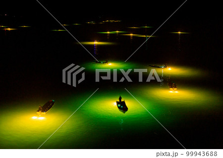 徳島_吉野川のシラスウナギ漁の絶景 99943688