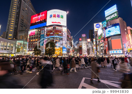 《東京都》渋谷駅前・スクランブル交差点 99943830